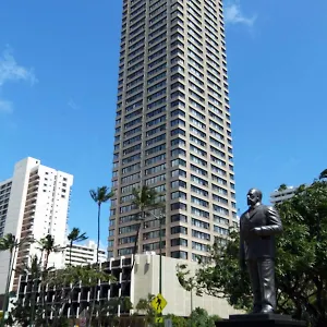 https://holiday-inn-express-honolulu.hotelsinhawaii.org
